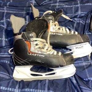 Men’s ice skates